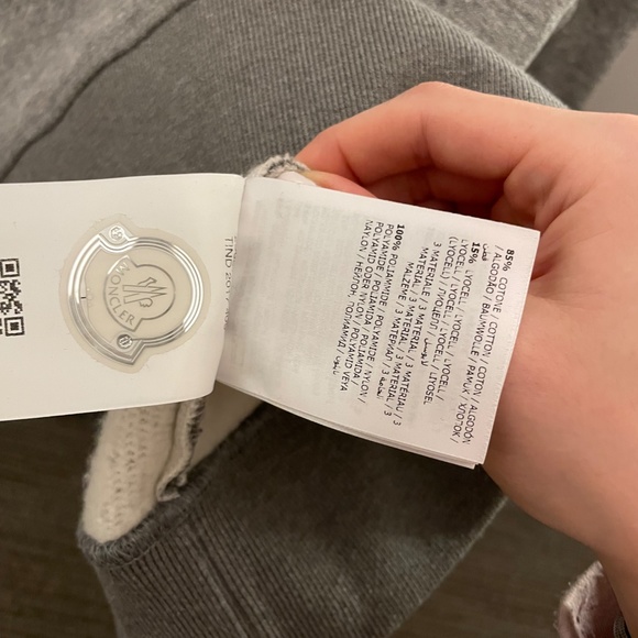 Moncler Sweater - Picture 4 of 8